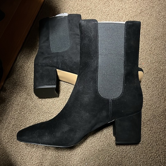 Block Heel Suede Chelsea Booties - Picture 3 of 6